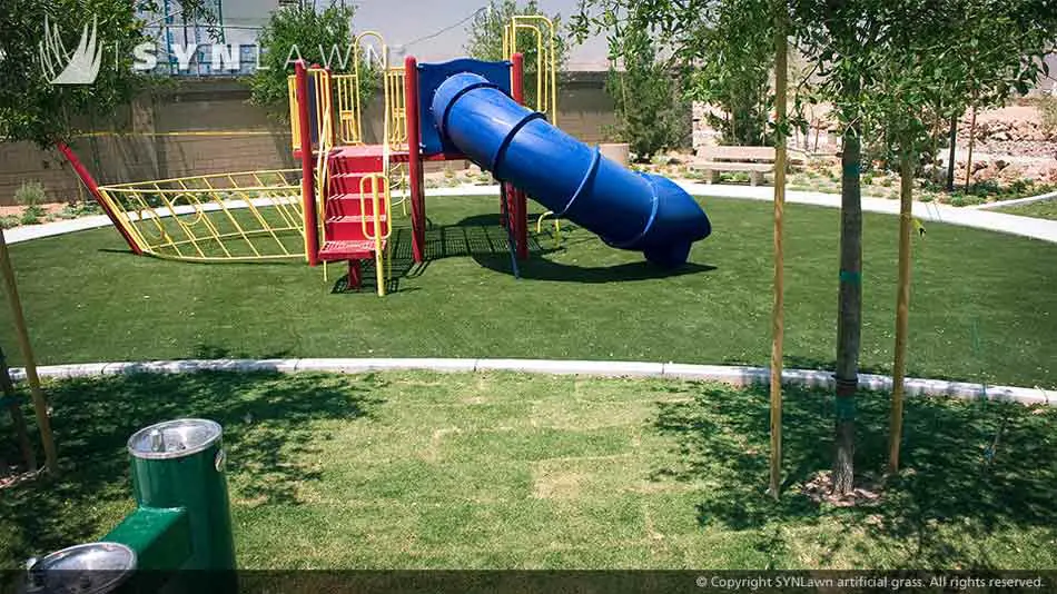 artificial-grass-for-play-areas-030.jpg.webp